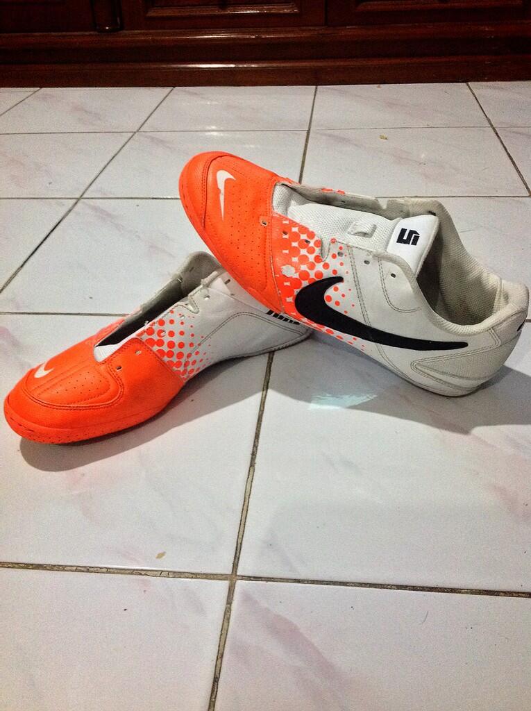 Nike Mercurial & Nike Elastico (Sepatu futsal)