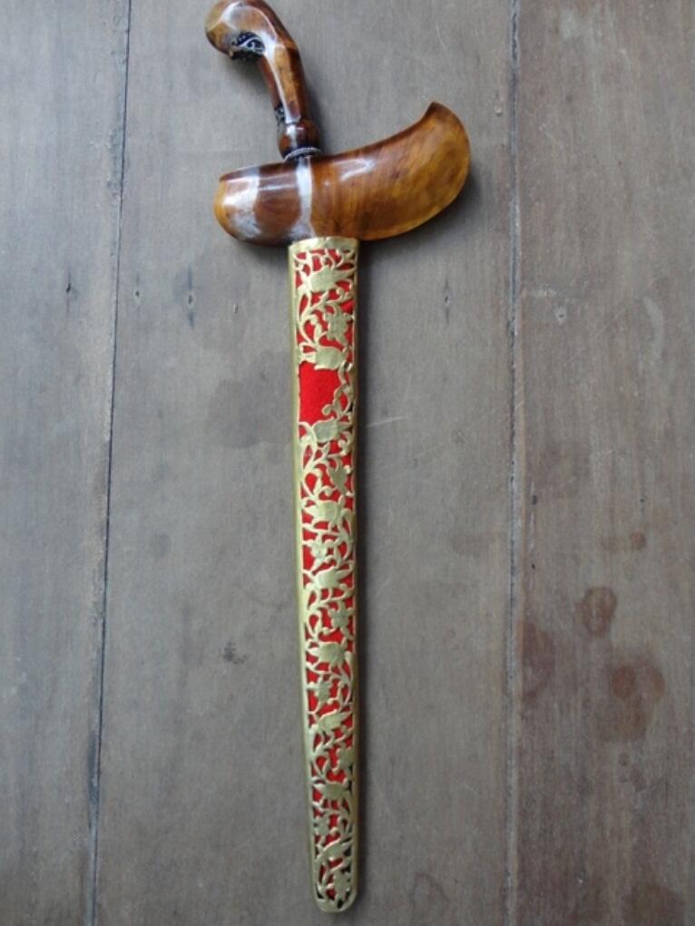 Keris Jaran Goyang