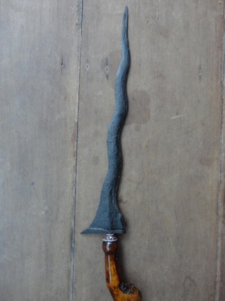 Keris Jaran Goyang