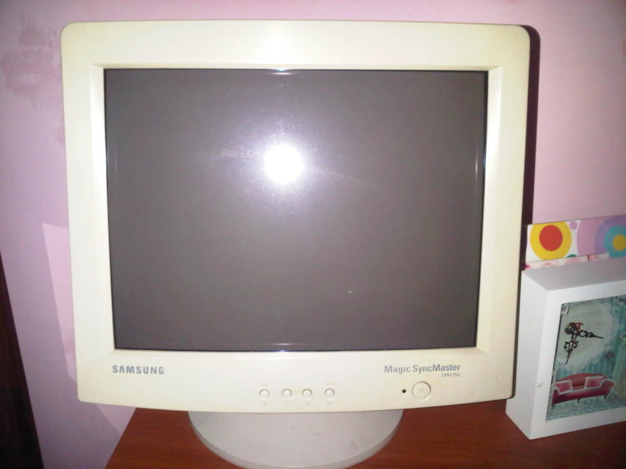 terjual monitor crt tabung 17 quot semi flat samsung terjual monitor crt tabung 17 quot semi flat samsung