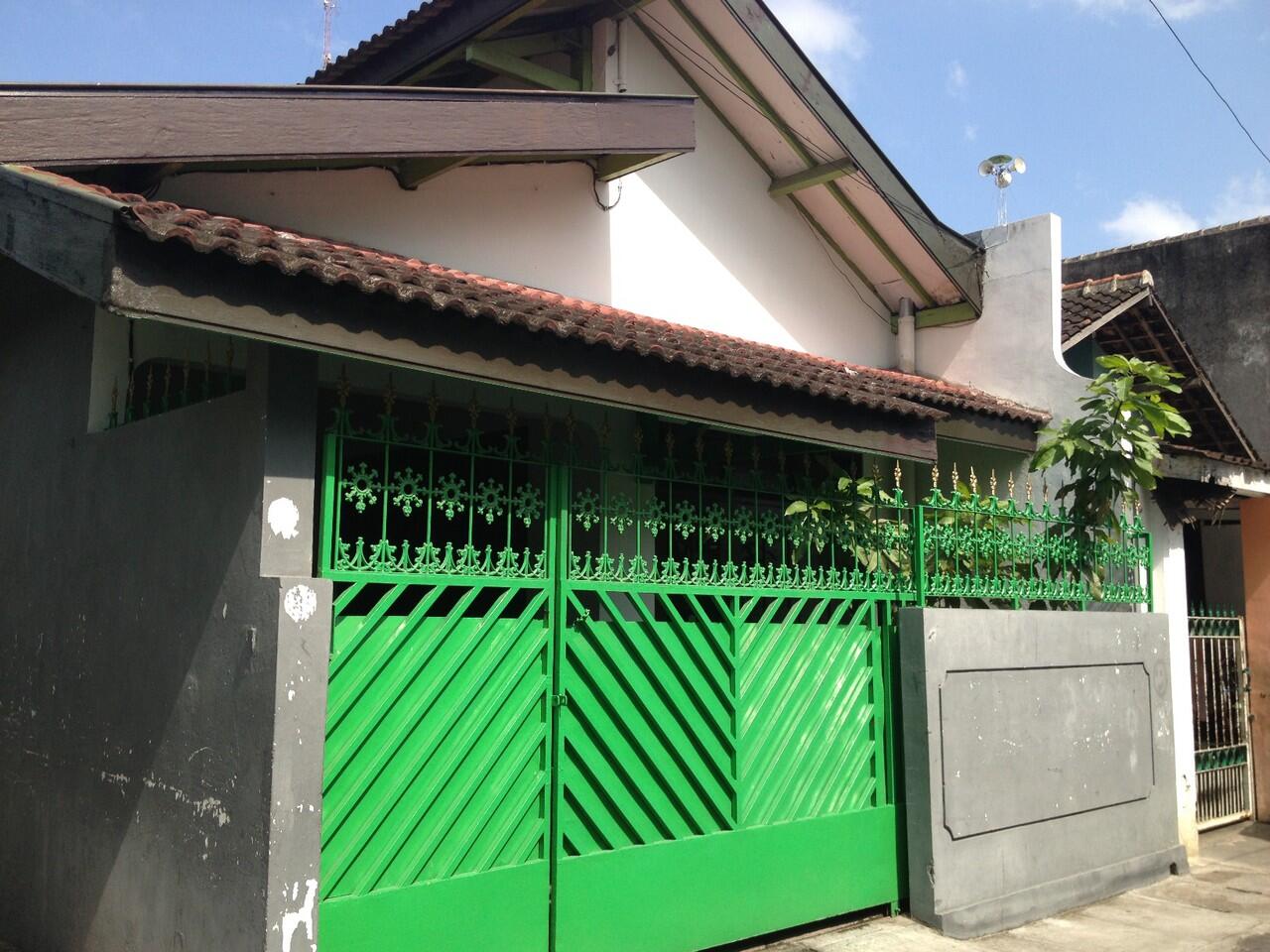 JUAL RUMAH TENGAH KOTA SOLO (NOTOSUMAN,GATOT SUBROTO)