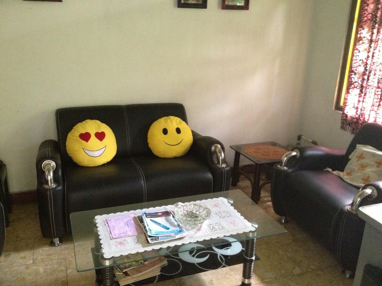 JUAL RUMAH TENGAH KOTA SOLO (NOTOSUMAN,GATOT SUBROTO)