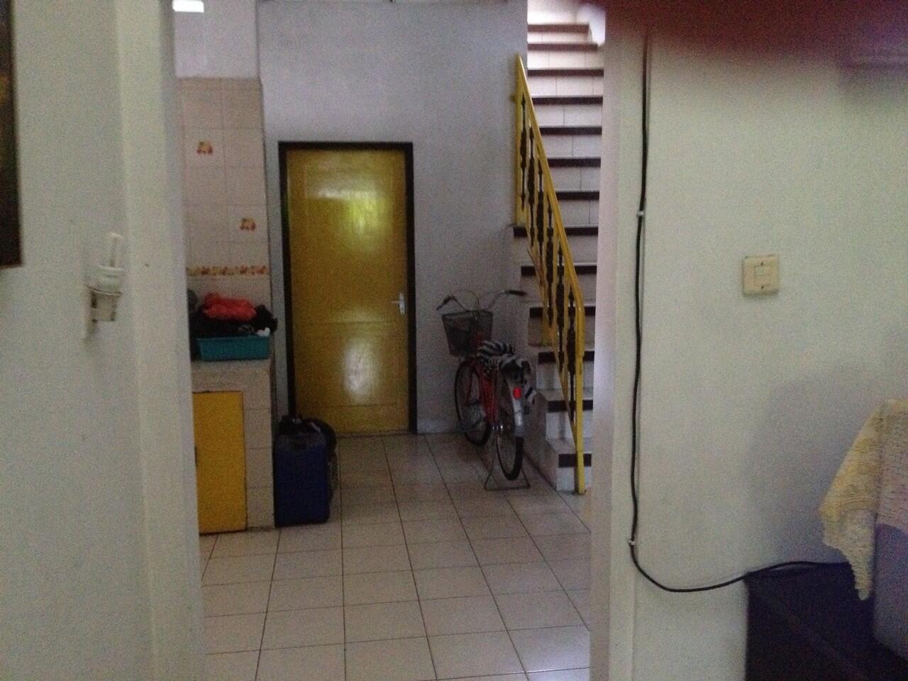 JUAL RUMAH TENGAH KOTA SOLO (NOTOSUMAN,GATOT SUBROTO)