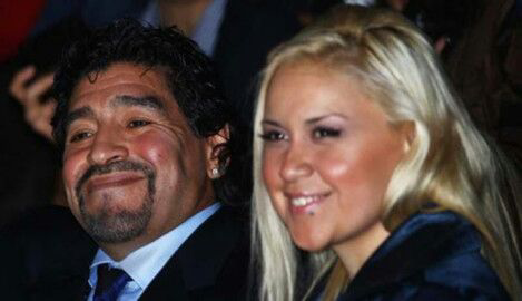 Maradona Marah Karena Pacarnya Di Goda Wartawan