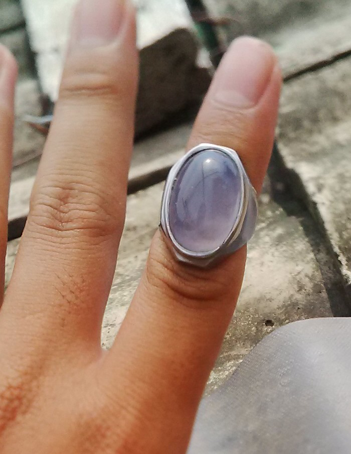 Dua buah Baturaja ada punggung kuranya