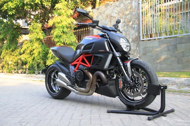 Ducati Diavel AMG Special Edition