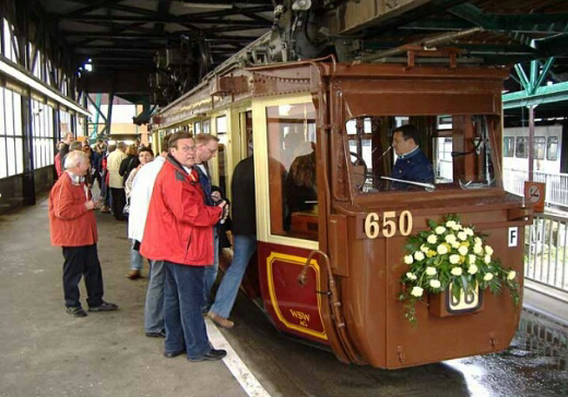 &#91;AMAZING&#93; Melihat Sistem Kereta Gantung Wuppertal Di Jerman. &#91;HOT&#93;