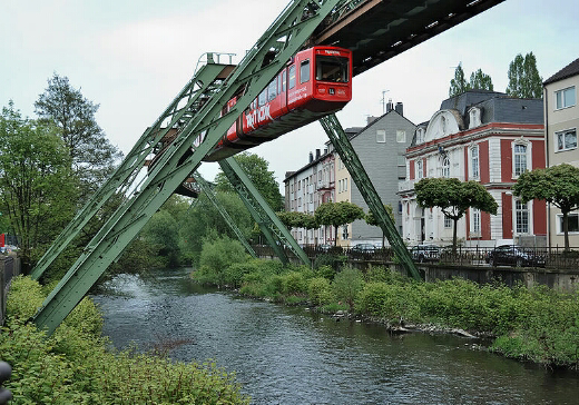 &#91;AMAZING&#93; Melihat Sistem Kereta Gantung Wuppertal Di Jerman. &#91;HOT&#93;