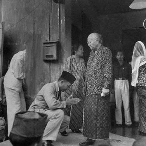 Bung Karno Jokowi SBY Prabowo Soeharto Bimbim DIPELUK MALAIKAT {poto}
