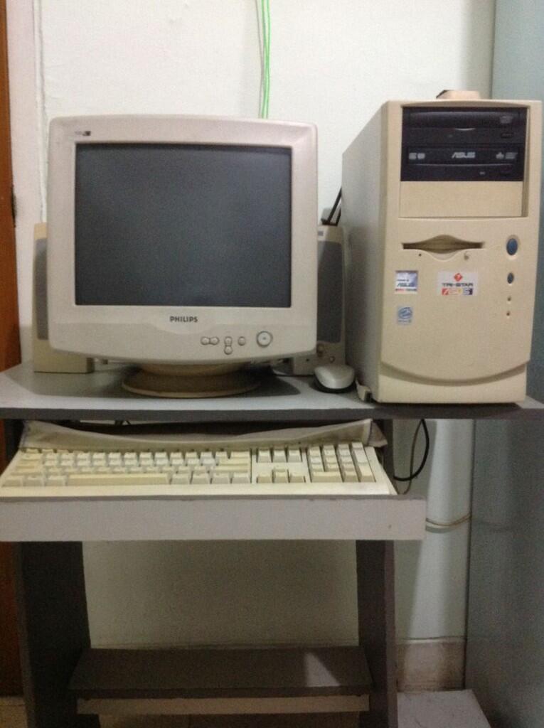 Komputer (PC) 1 Set