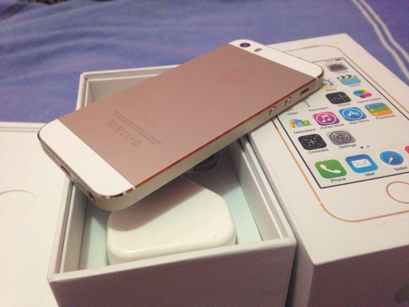 Terjual iphone 5s 32gb gold, grey dan silver kelengkapan 