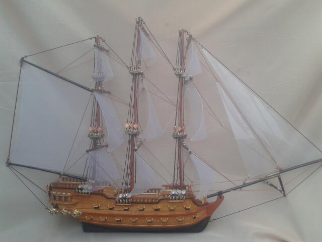 MINIATUR KAPAL