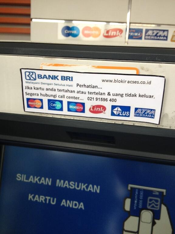 Kasus Penipuan Baru di ATM dengan modus kartu ATM ketelan