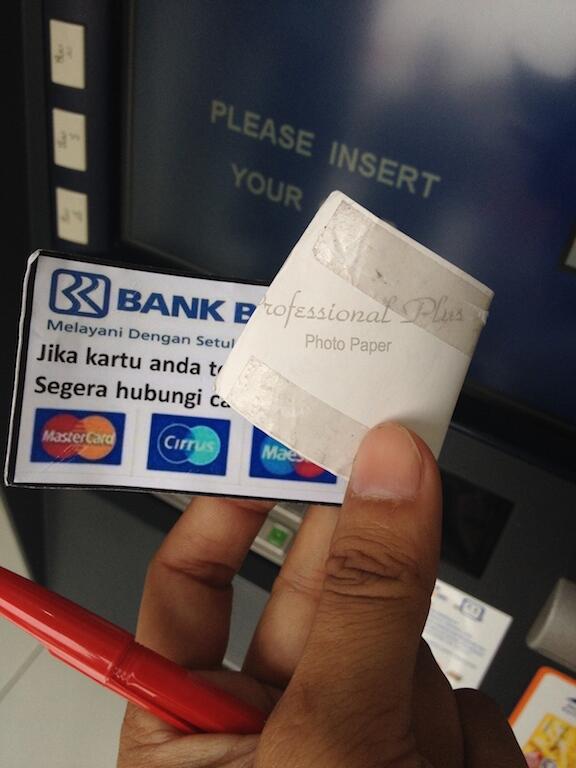 Kasus Penipuan Baru di ATM dengan modus kartu ATM ketelan