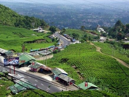 Tempat Liburan Seru Yang Bisa Dilalui Dengan Mobil Kebanggaan Keluarga 
