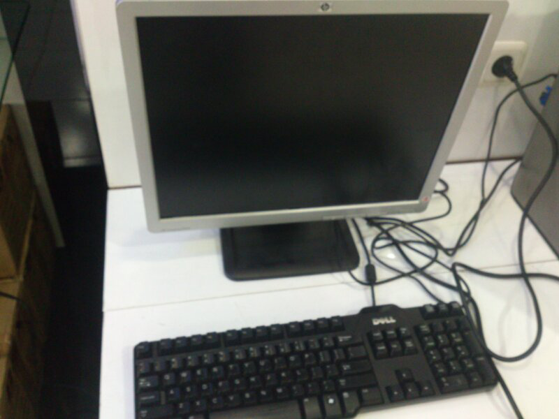 Set Komputer core2duo murmer gan (Monitor + CPU)