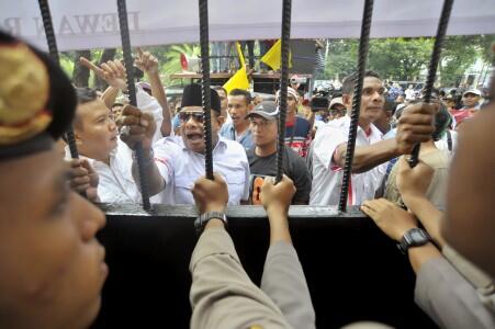Pendukung Prabowo Ancam Duduki Istana jika Jokowi Menang