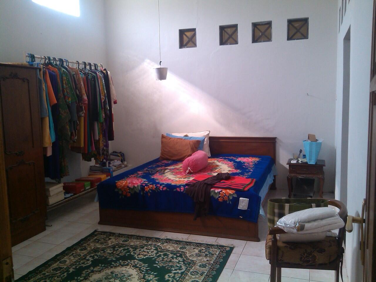 Rumah 2lt di sekitar Bintaro Jaya