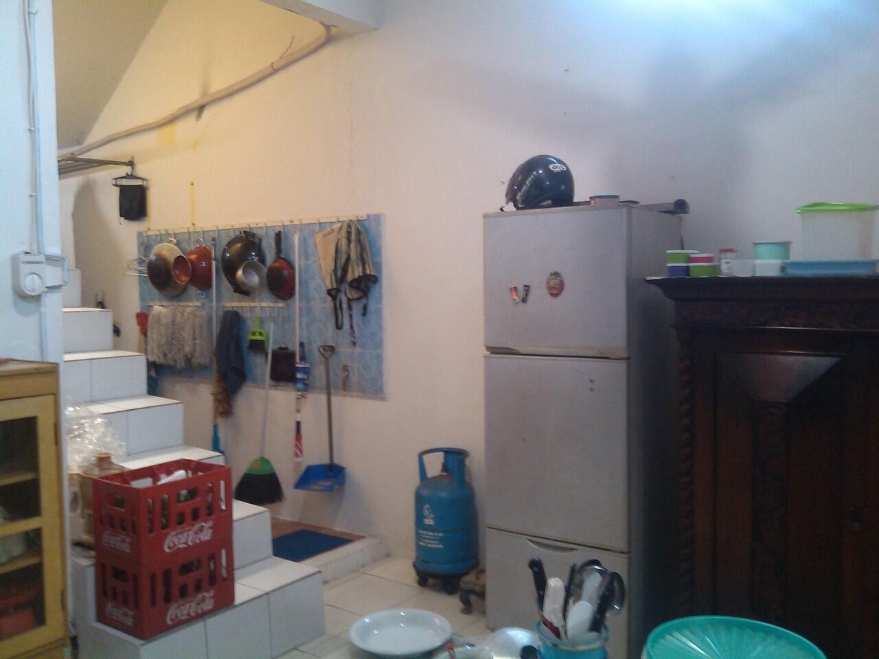 Rumah 2lt di sekitar Bintaro Jaya
