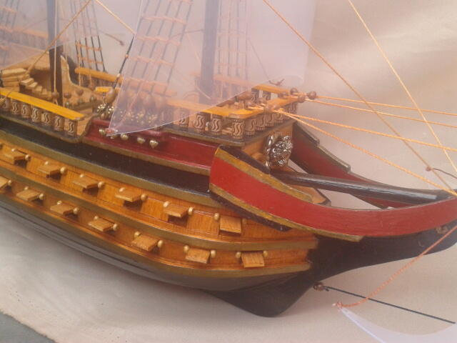 MINIATUR KAPAL