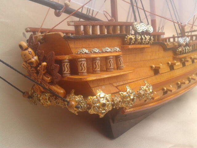 MINIATUR KAPAL