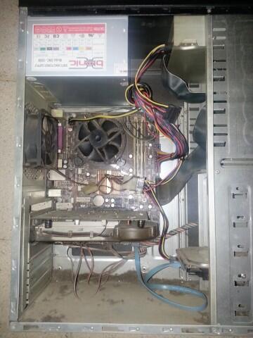 PC core2duo E7400 + monitor AOC 19inch bogor