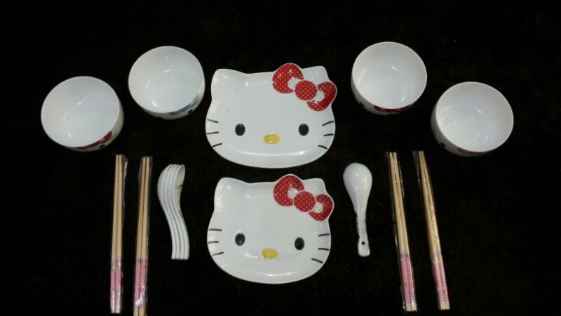 Di Jual SANRIO SET TABLEWARE HELLO KITTY