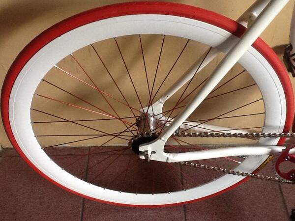 SEPEDA FIXIE SOLOIST 77 PUTIH MERAH