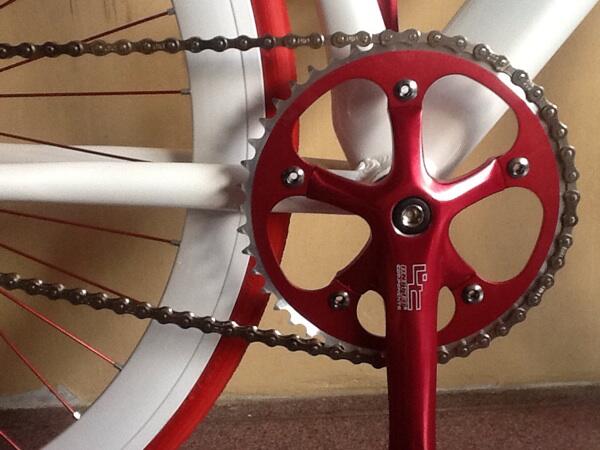 SEPEDA FIXIE SOLOIST 77 PUTIH MERAH