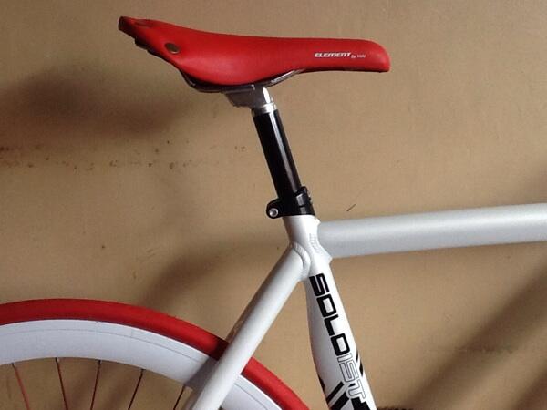 SEPEDA FIXIE SOLOIST 77 PUTIH MERAH