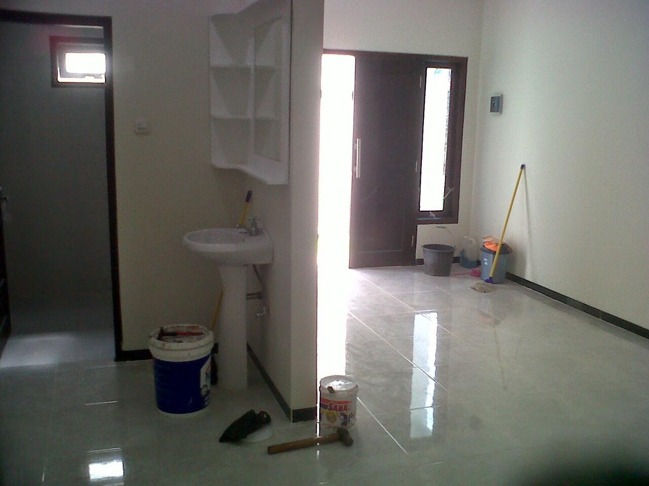 Rumah Siap Huni Di Lempongsari Type 75/111m2
