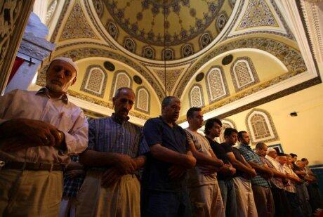 Keutamaan Shalat Tarawih dan Ibadah Lainnya di Bulan Ramadhan