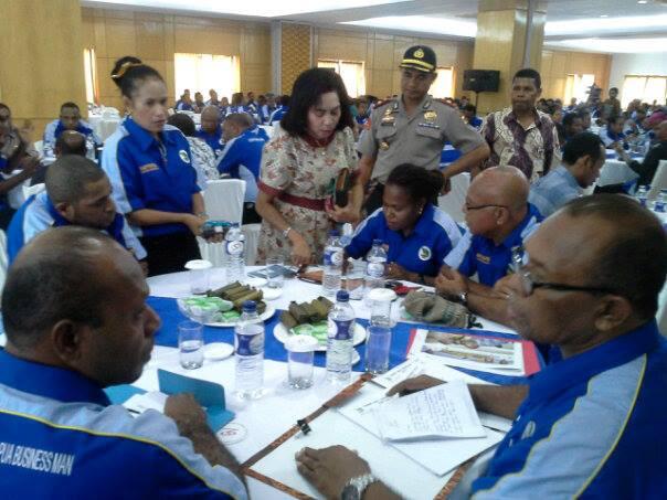 &#91;What? Caleg Gerindra?&#93; Novela, saksi Prabowo-Hatta ini pernah jadi caleg DPRD Paniai