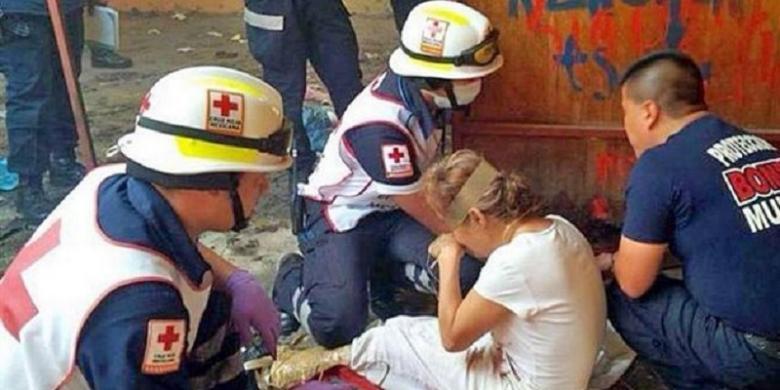 Dokter Dibius dan Disiksa Keluarga Pasien
