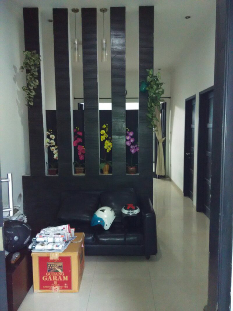 rumah more minimalis dkt pintu TOL Baros-Cimahi
