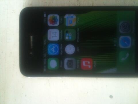 Iphone 4 32 gb error layar blank