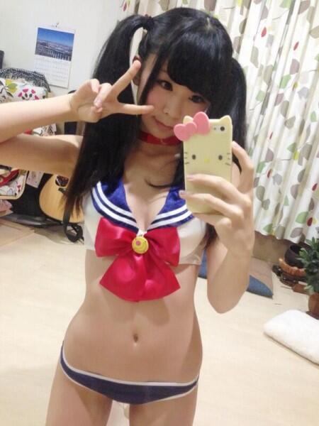 Akira Itsuki Mencoba Lingerie Sailor Moon &#91;Agak BB&#93;