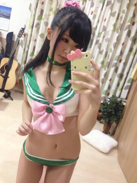 Akira Itsuki Mencoba Lingerie Sailor Moon &#91;Agak BB&#93;