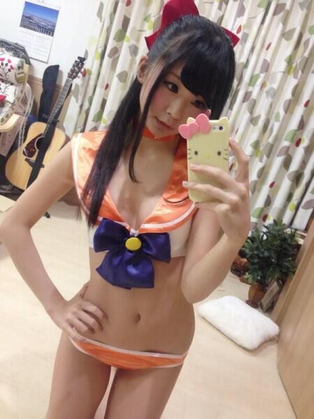 Akira Itsuki Mencoba Lingerie Sailor Moon &#91;Agak BB&#93;