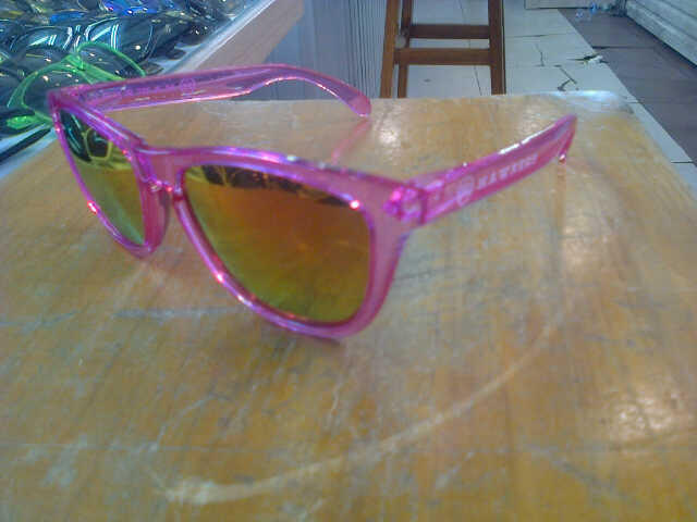 Kacamata Spy (Flynn Glow in the Dark) Oakley DLL ( Kwalitas Mirip Aslinya 99 % )