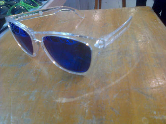 Kacamata Spy (Flynn Glow in the Dark) Oakley DLL ( Kwalitas Mirip Aslinya 99 % )