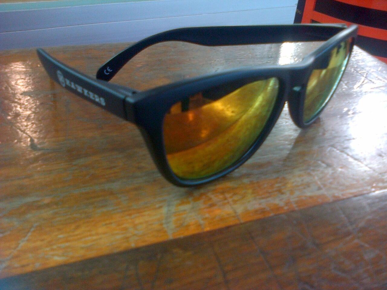 Kacamata Spy (Flynn Glow in the Dark) Oakley DLL ( Kwalitas Mirip Aslinya 99 % )