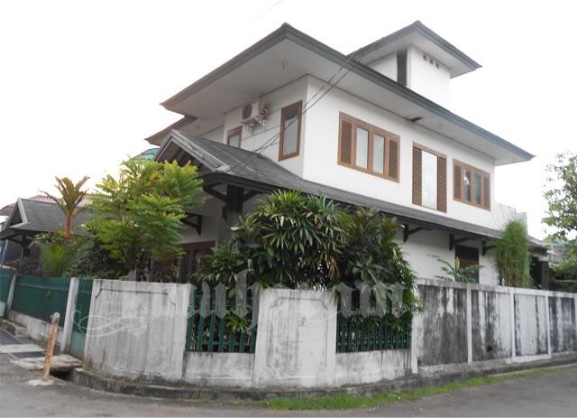 RUMAH LUAS, STRATEGIS, KAMPUNG UTAN, CIPUTAT
