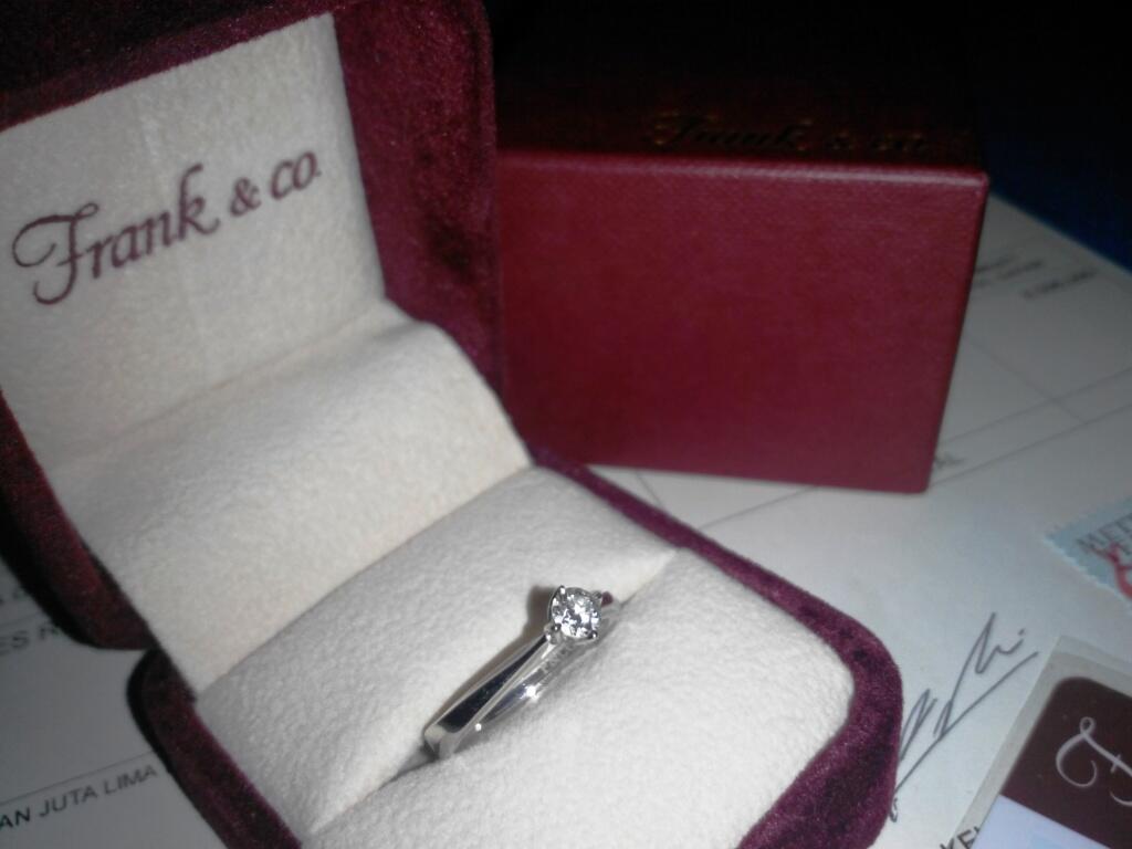 Terjual JUAL RUGI Cincin berlian solitaire frank  n  co  