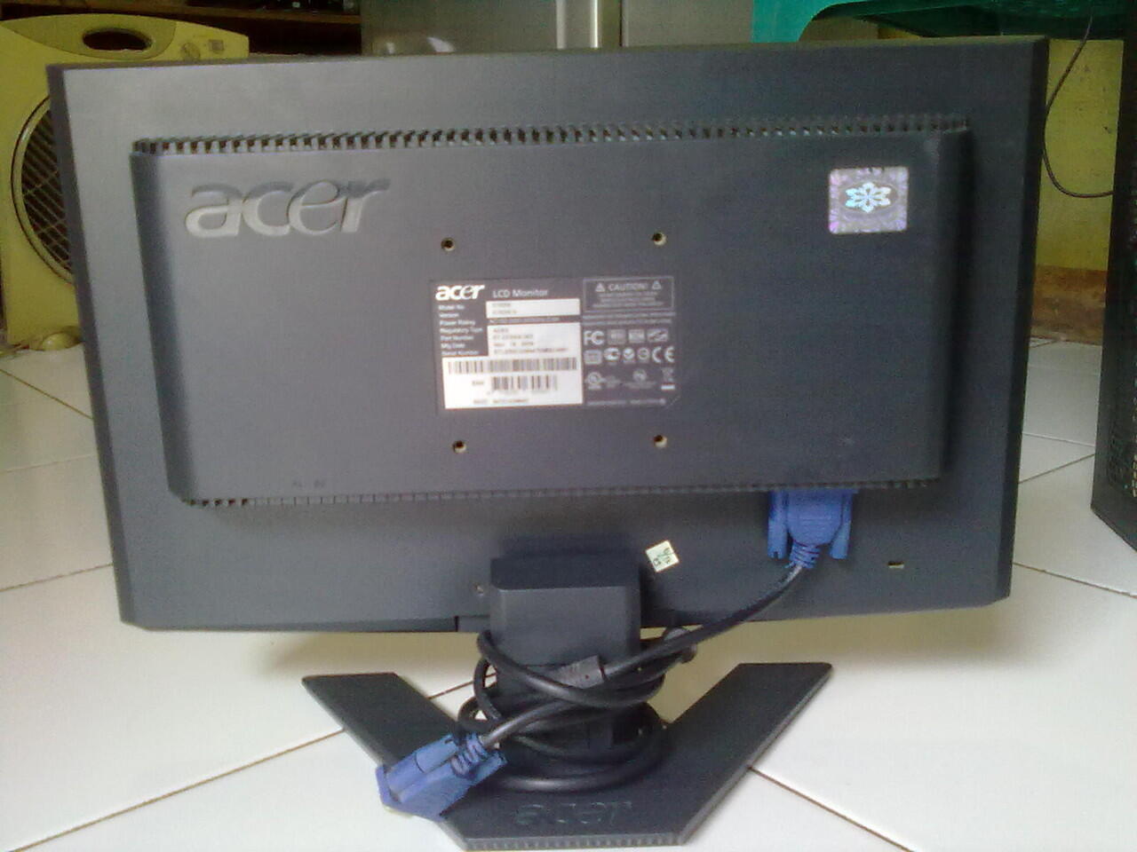AMD Athlon X2 250 dengan LCD Acer
