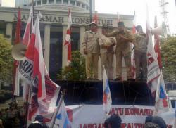 (Waspada Aksi Anarkis) Akbar Berorasi Ajak Pendukung Prabowo Bakar Kantor Metro TV