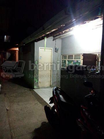 Rumah di Atas/pinggir Harapan Baru 2 dekat jl layang Kranji.