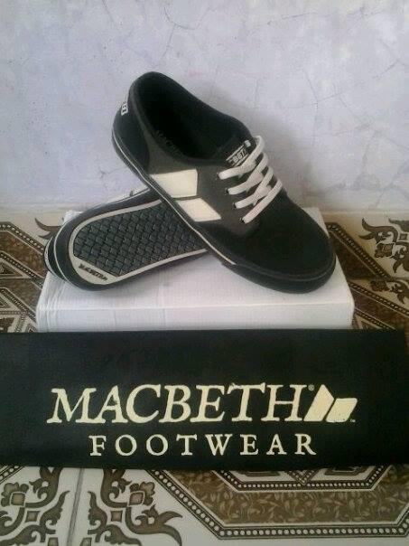 Terjual Sepatu Macbeth Ori Langley Black Dark Grey Kaskus