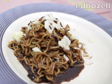 Mie Goreng Ovolmatine
