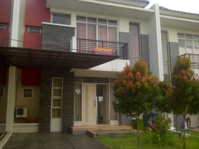 DI KONTRAKIN BU RUMAH RESIDEN ONE ALAMAT BLUE SAFIR 3 no.11 BSD TANGERANG